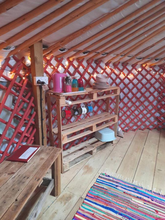 מלון הלסטון Alder Yurt Wych Elm Glamping מראה חיצוני תמונה
